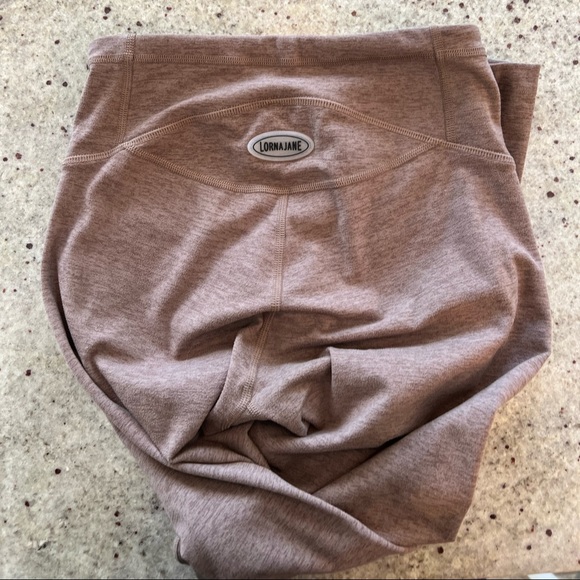 Lorna Jane Lifted Leggings - Picture 5 of 6